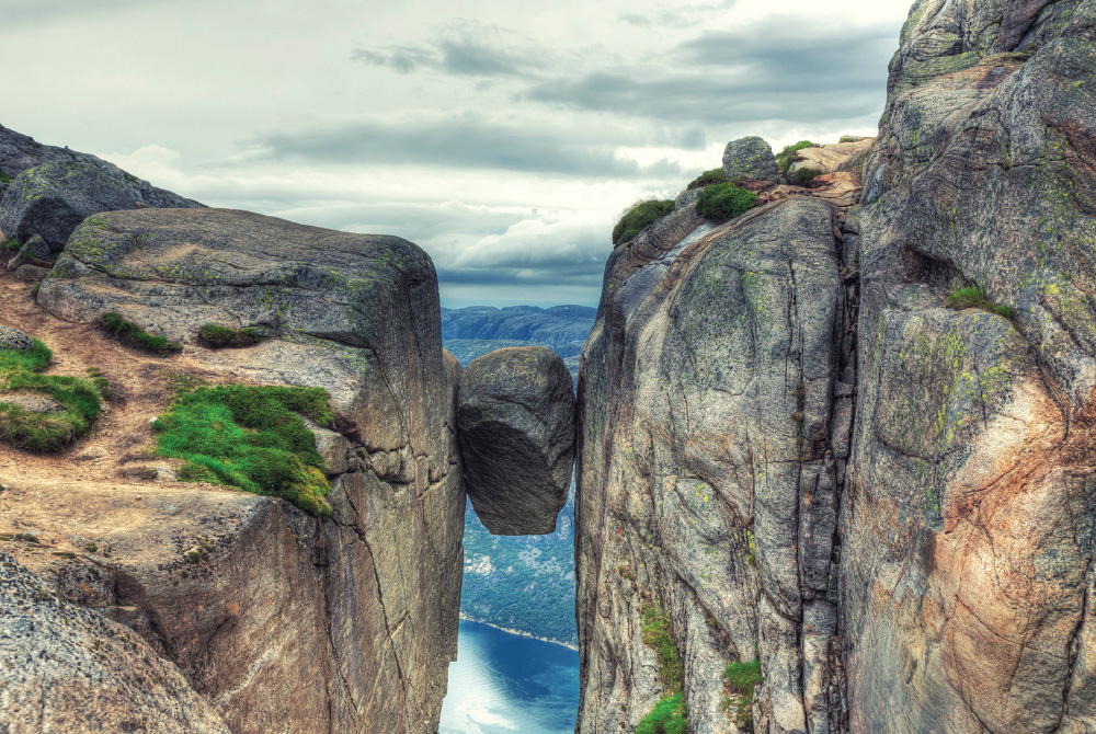 Kjerag by Ecuatraveling